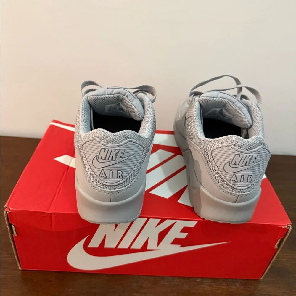 Nike Air Max 90 Gray Sneakers Men’s 7.5 - Picture 4 of 8
